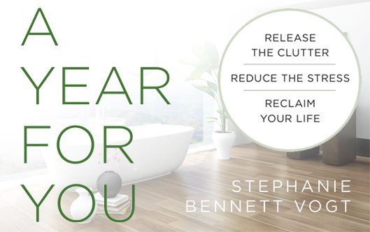 A clean, minimalistic bathroom with a white tub and green text overlay.